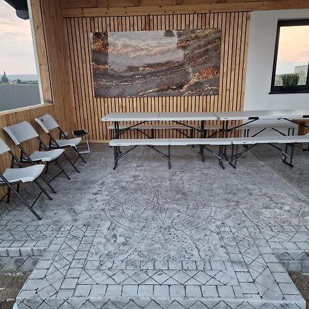 Sunny House Villa Suceava Luaran gambar