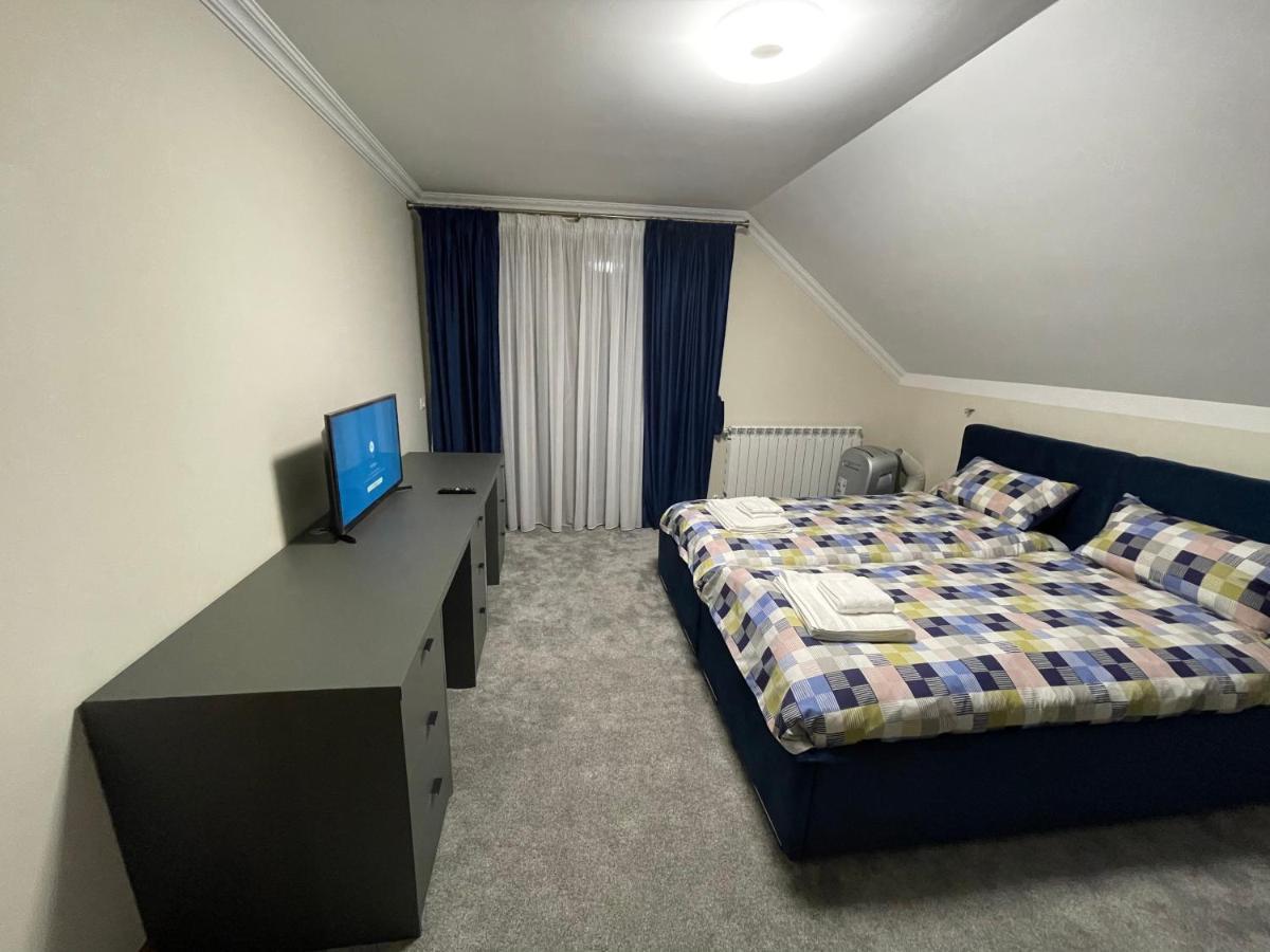 Sunny House Villa Suceava Luaran gambar